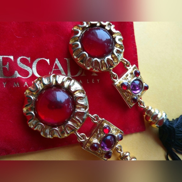 Authentic VINTAGE by ESCADA. Massive Tassel Clip-on Earrings Rare - Picture 8 of 12